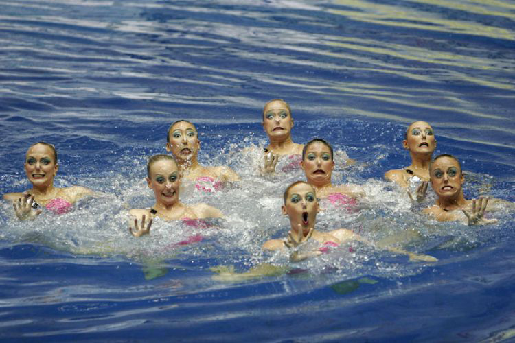 Synchronised swimming